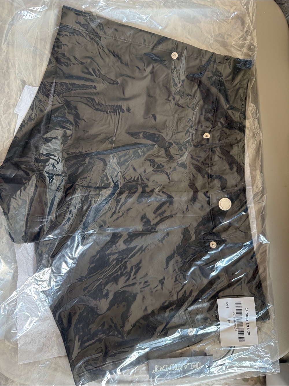 NWT BLANKNYC Rock Star Faux Leather Shorts - Picture 12 of 14